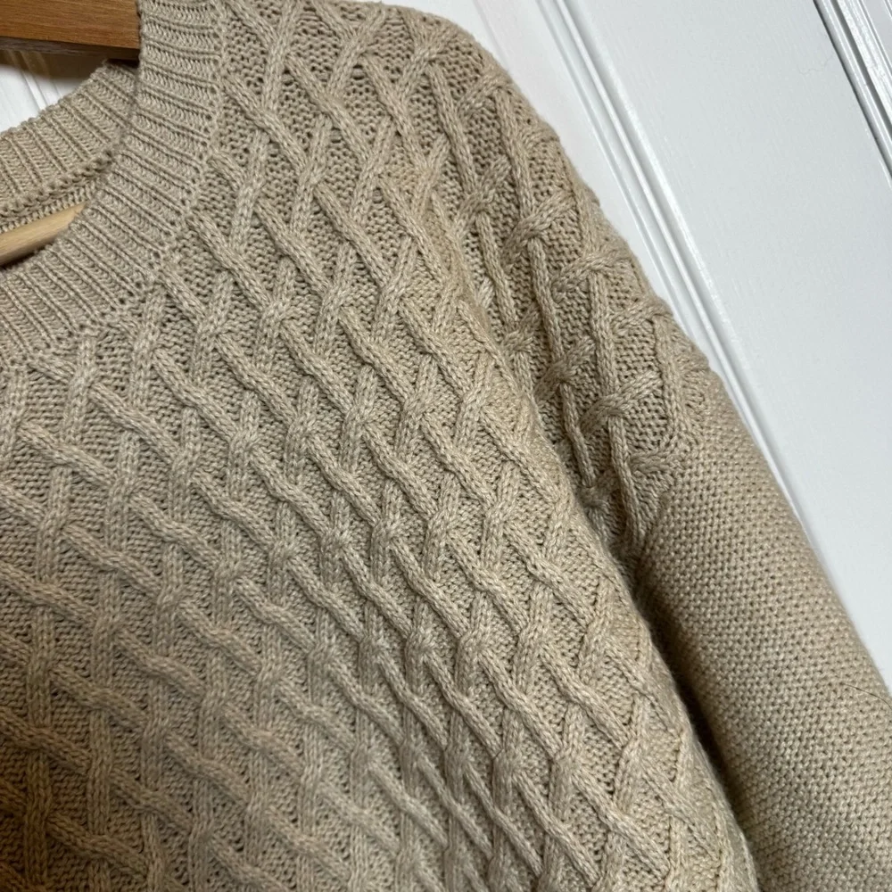 St. John’s Bay XL Cream Cable Knit Crewneck Sweater Oatmeal Cozy Soft Classic